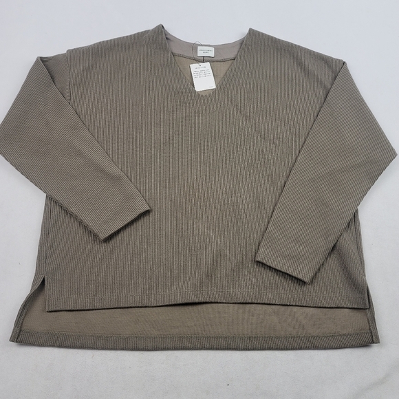 NWT Urban Research Doors ribbed vneck sweater - Picture 4 of 7